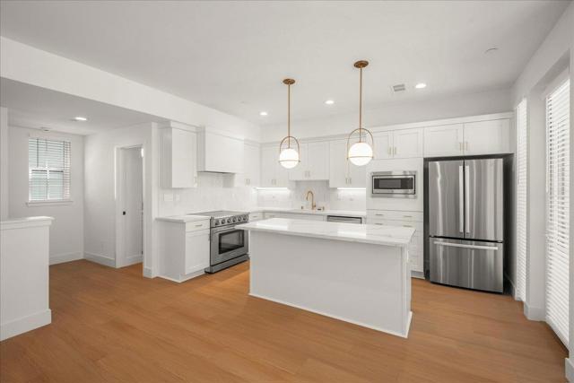 224 Carroll Street, Sunnyvale CA: https://media.crmls.org/mediaz/f5aa4cff-8ea6-440d-8eef-0542bd1a4fda.jpg