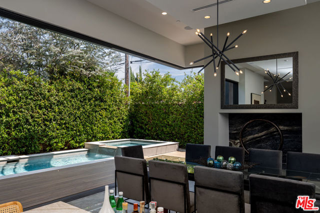 8356 W 4th Street, Los Angeles CA: https://media.crmls.org/mediaz/f5aa9bad-22bb-4db6-ad7d-4aa8a6d3510f.jpg