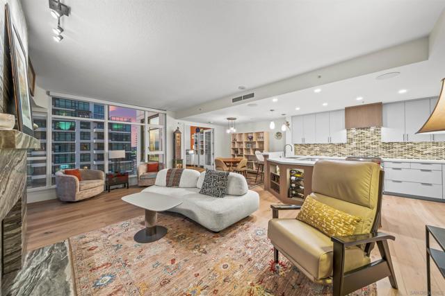 1199 Pacific Hwy, San Diego CA: https://media.crmls.org/mediaz/f5ac23e7-b248-4936-8784-a0fd5418dc9a.jpg