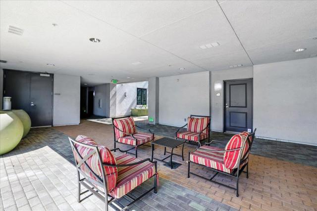 10745 N De Anza Boulevard, Cupertino CA: https://media.crmls.org/mediaz/f5ac48a1-1c88-48d2-b430-f29b464c2af6.jpg