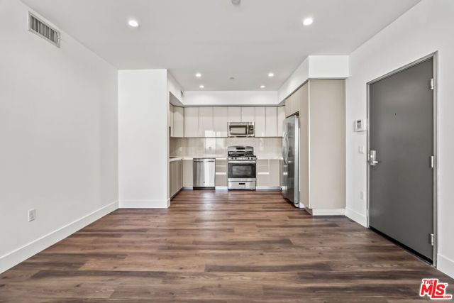 850 Wilcox, Los Angeles CA: https://media.crmls.org/mediaz/f5ac83f9-98b0-4a5d-8571-a79b47452356.jpg