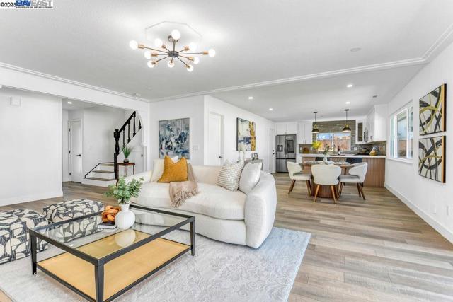 8794 Wicklow Ln, Dublin CA: https://media.crmls.org/mediaz/f5acb2ff-de30-4257-b5c7-bb15c00eae94.jpg
