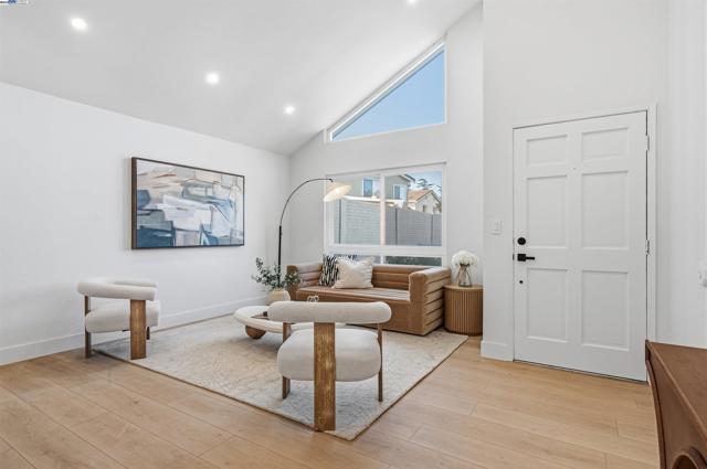 3790 Ruskin Pl, Fremont CA: https://media.crmls.org/mediaz/f5acf3b0-bbdf-42b9-85dd-18e579979a2e.jpg