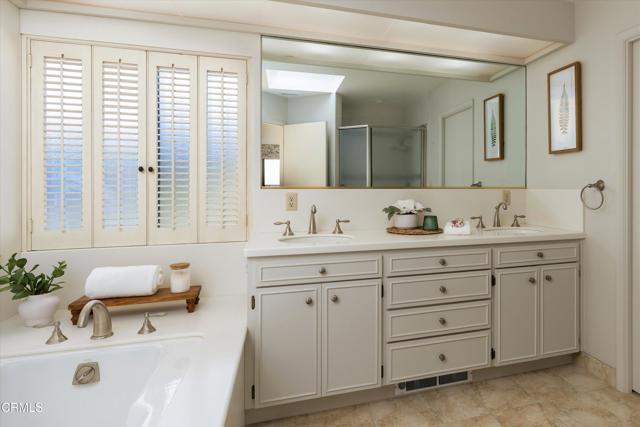 Image 27 of 52 For 3940 Foothill Road