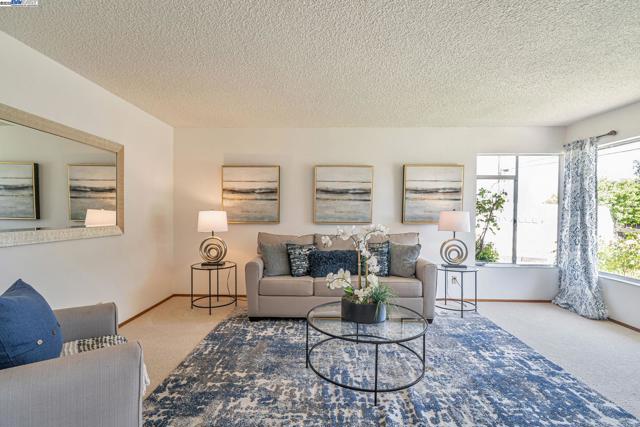 801 E Angela St, Pleasanton CA: https://media.crmls.org/mediaz/f5ad35d3-9cec-4fdc-8d64-252541502428.jpg