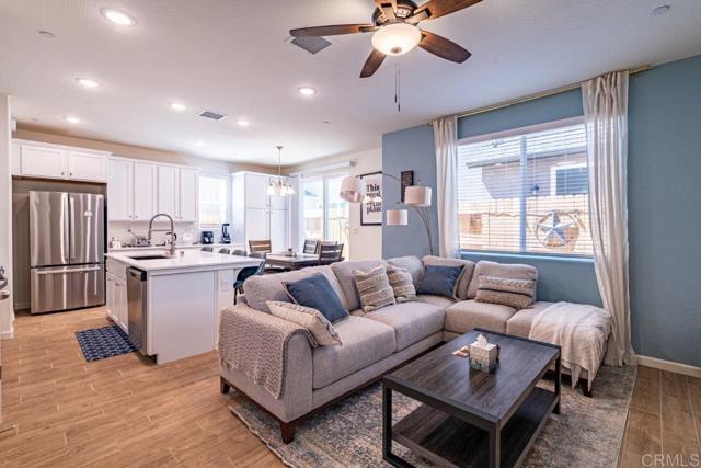 Detail Gallery Image 7 of 26 For 6446 E Meritage Dr, Fresno,  CA 93727 - 3 Beds | 2/1 Baths