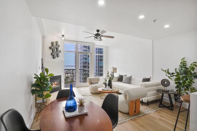 1240 India St, San Diego CA: https://media.crmls.org/mediaz/f5addfb0-4961-40c0-9fc8-52ddd0731ee1.jpg