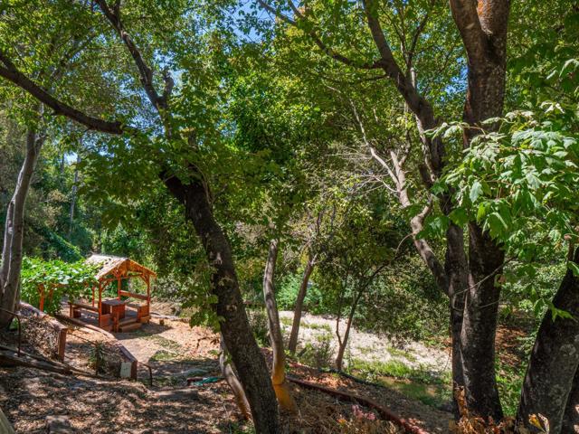 507 Market Street, Santa Cruz CA: https://media.crmls.org/mediaz/f5ae52ba-7d5c-4282-935b-04a9cecdbd4b.jpg