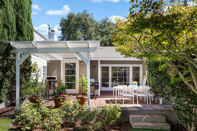 185 Glen Summer Road, Pasadena CA: https://media.crmls.org/mediaz/f5aea721-10f7-417d-832d-a580b114cf13.jpg