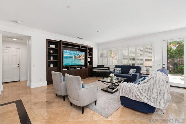 10237 Paseo De Linda, San Diego CA: https://media.crmls.org/mediaz/f5af5b73-390c-4e6c-8007-d796a2e201e6.jpg