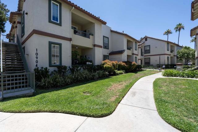 10908 Sabre Hill Drive, San Diego CA: https://media.crmls.org/mediaz/f5afa4f5-2375-4418-a3d7-7d0aa4da318c.jpg