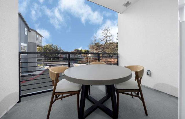 283 Dreamland Way, Campbell CA: https://media.crmls.org/mediaz/f5afab91-5c57-48e4-a500-9b2eade1419f.jpg