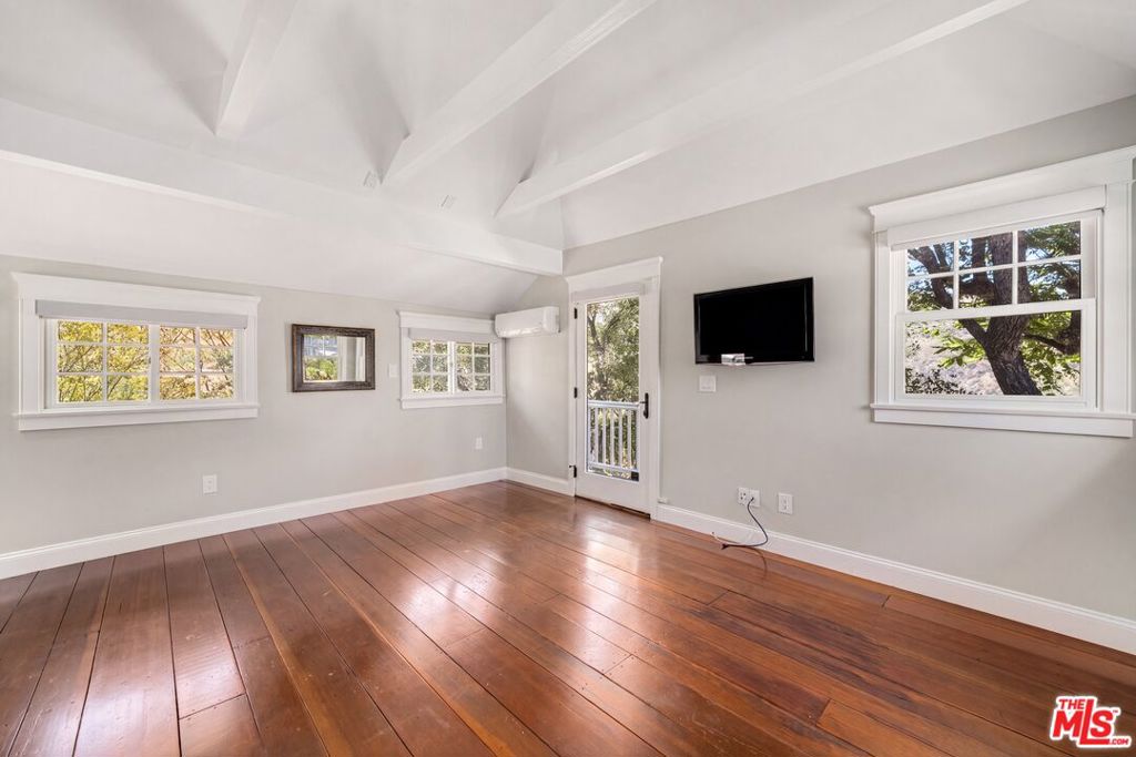 MLS #26844393 image #50