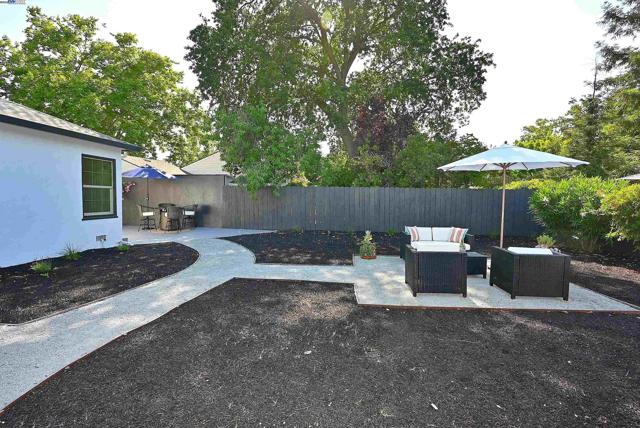 3208 McNutt, Walnut Creek CA: https://media.crmls.org/mediaz/f5b1309d-1005-42fe-8094-fd93ca7ccd3d.jpg