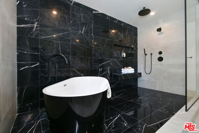 3221 Elvido Drive, Los Angeles CA: https://media.crmls.org/mediaz/f5b2134f-b9cb-4d47-b3d7-42eeef63597b.jpg
