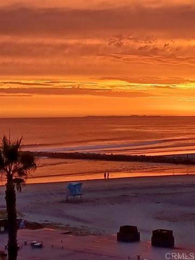 999 N Pacific Street, Oceanside CA: https://media.crmls.org/mediaz/f5b24bba-b784-472e-b4d9-fa0cd6bd487e.jpg