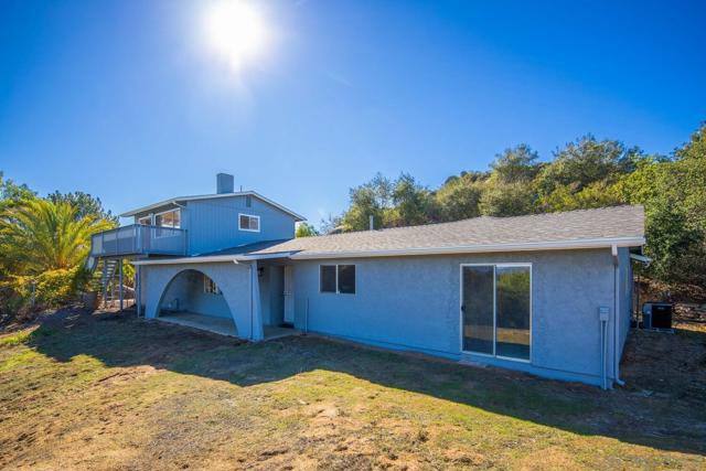 18435 Chablis Rd., Ramona CA: https://media.crmls.org/mediaz/f5b3f4e1-74bb-4ea8-a79f-0118cb868131.jpg