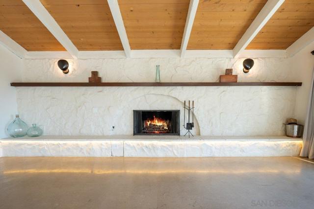 3647 Laketree Dr., Fallbrook CA: https://media.crmls.org/mediaz/f5b49de2-5f02-46c5-a9a8-35763e9b7775.jpg