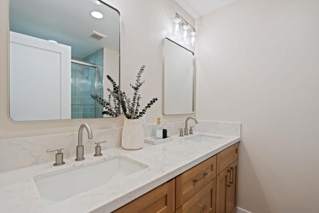 3910 Adams Street, Carlsbad CA: https://media.crmls.org/mediaz/f5b50186-e242-4a00-9ab0-9bb631c735d7.jpg