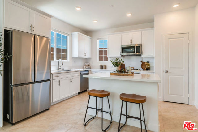 41551 Stanford Road, Palm Desert CA: https://media.crmls.org/mediaz/f5b58ccc-9d62-4fe8-9e4b-3d943443cca3.jpg