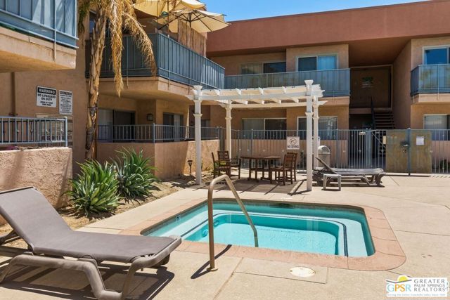 400 N Sunrise Way, Palm Springs CA: https://media.crmls.org/mediaz/f5b59508-4a0c-4bf5-b647-d9e368988038.jpg