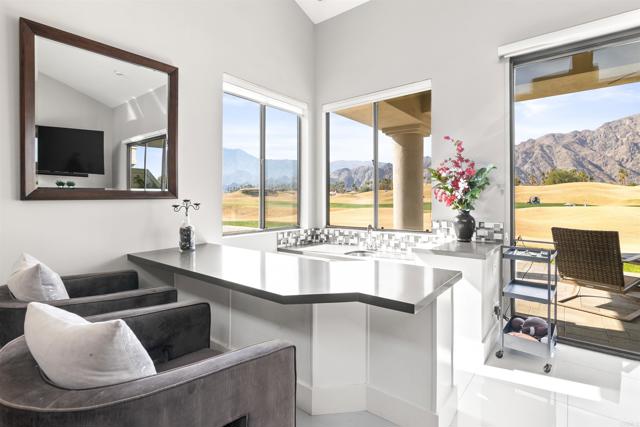 54877 Inverness Way, La Quinta CA: https://media.crmls.org/mediaz/f5b6b159-e78b-475b-9c65-b06248d53885.jpg