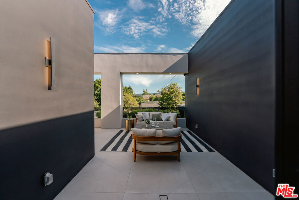 13016 Chandler BoulevardSherman Oaks img 10