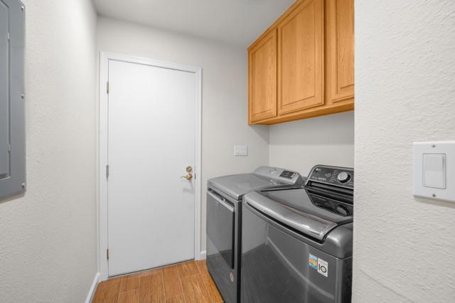 17157 Heatherwood Way, Morgan Hill CA: https://media.crmls.org/mediaz/f5b6eaff-ad89-4aba-8226-769c2ad5887a.jpg