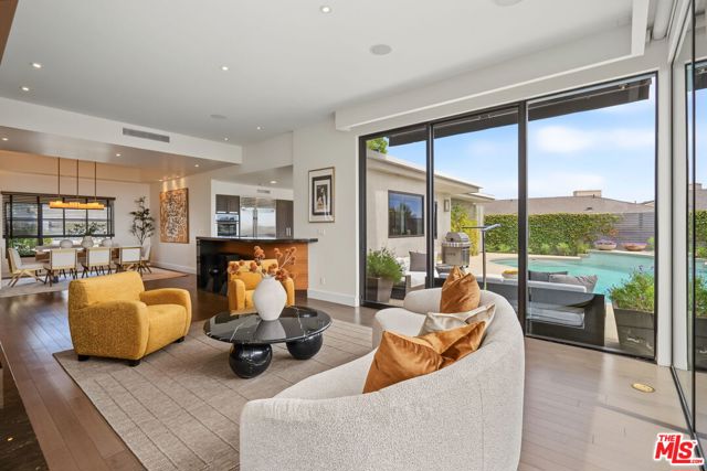 4 Bed Home for Sale in Los Angeles, California