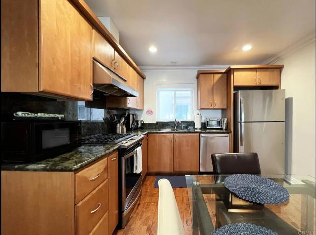 Image 3 of 10 For 1039 Coast Boulevard C