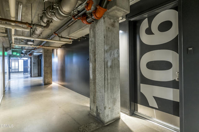 Detail Gallery Image 2 of 38 For 510 S Hewitt St #106,  Los Angeles,  CA 90013 - 2 Beds | 2 Baths