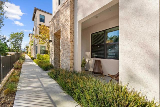 Detail Gallery Image 37 of 44 For 13085 Olympus Cir #1,  Poway,  CA 92064 - 3 Beds | 2/1 Baths