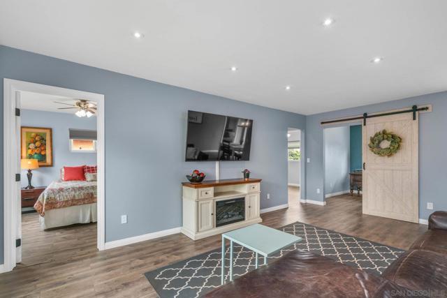 3460 Atlas St., San Diego CA: https://media.crmls.org/mediaz/f5bab64b-6e91-4e3d-b1e9-f8af832c1734.jpg