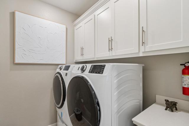 2610 Lighthouse Lane, Marina CA: https://media.crmls.org/mediaz/f5bb310d-cdd7-45b2-9f54-e83111f5ce67.jpg