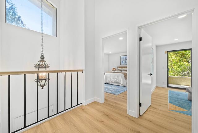 536 Sand Hill Circle, Menlo Park CA: https://media.crmls.org/mediaz/f5bc3b46-79c3-4ec6-8cd8-47531044ffb0.jpg