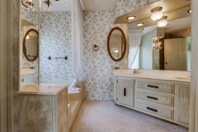 18218 Paradise Mountain Rd, Valley Center CA: https://media.crmls.org/mediaz/f5bd1fc1-c583-4924-822d-34bb46246b61.jpg