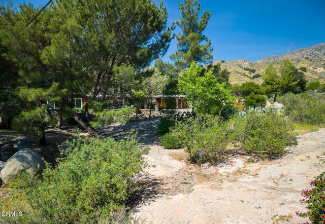 Detail Gallery Image 7 of 75 For 11461 Riverwood Dr, Sunland,  CA 91040 - 3 Beds | 2 Baths