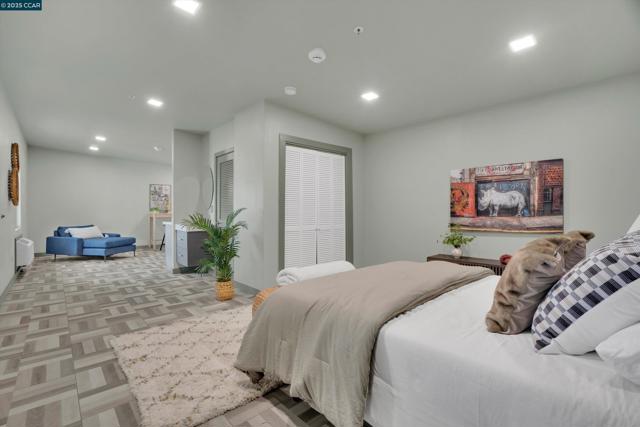 640 State Highway 12, Rio Vista CA: https://media.crmls.org/mediaz/f5bd6cb0-496b-495c-8c4b-13c7240f9f8e.jpg