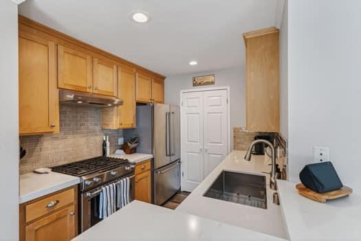 Image 8 of 25 For 5 Corinthian Court