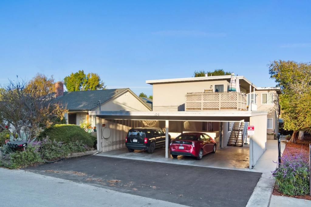 1710 46th Avenue