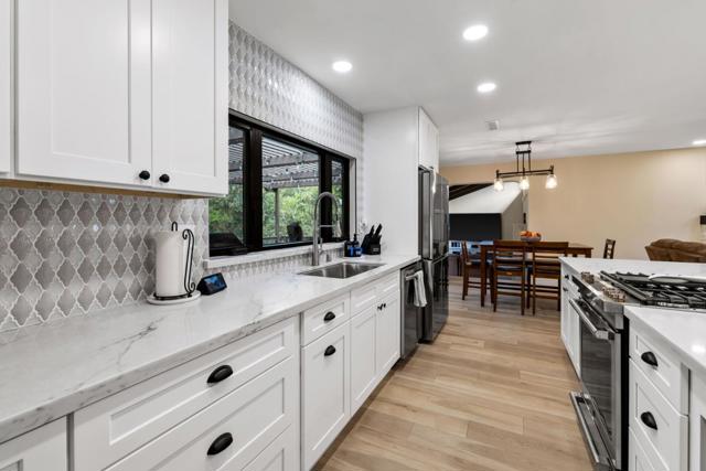 2040 Marsala Circle, Monterey CA: https://media.crmls.org/mediaz/f5be3d7c-5f83-4a68-8cad-6a36eab37d15.jpg