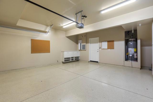 211 Okeefe Way, Mountain View CA: https://media.crmls.org/mediaz/f5be3d9c-3489-4c9e-9c34-b8bd6c7b9a1b.jpg