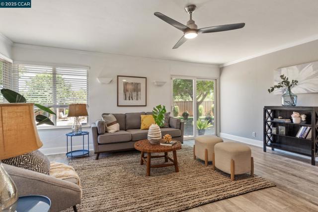 4672 N Larwin Ave, Concord CA: https://media.crmls.org/mediaz/f5be4d06-d6a7-4492-a125-480d64ba3370.jpg