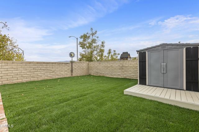 27722 Buckskin Drive, Castaic CA: https://media.crmls.org/mediaz/f5bef84e-6716-42ad-a82e-6c3c2cfc53e4.jpg