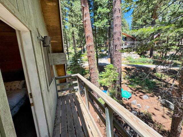 50858 Red Fir Terrace, Soda Springs CA: https://media.crmls.org/mediaz/f5bf99f3-b681-4339-b3da-af6b3a6d4957.jpg