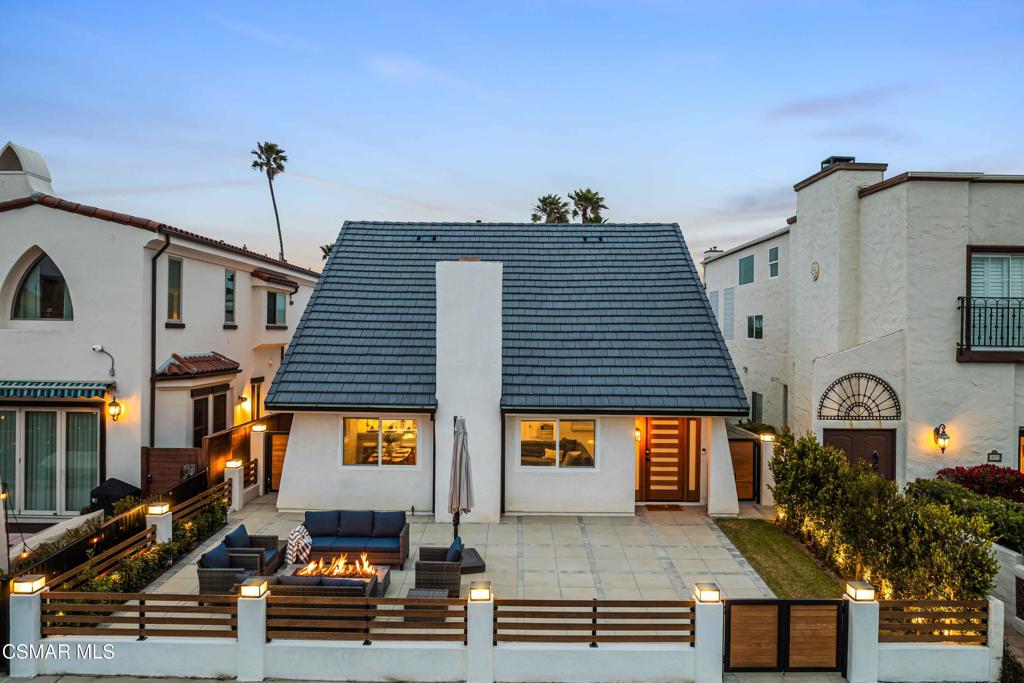 5113 Whitecap Street