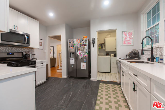 3310 Griffith Park Boulevard photo 10