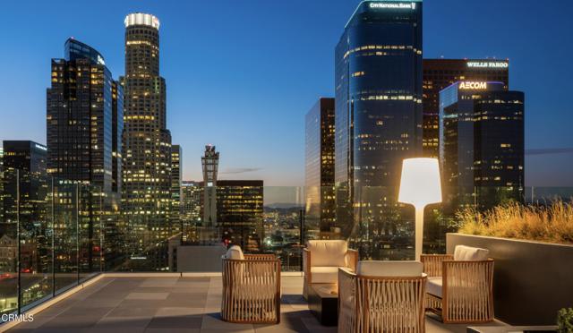 Detail Gallery Image 17 of 17 For 400 S Broadway #1801,  Los Angeles,  CA 90013 - 1 Beds | 1 Baths