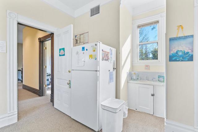 603 Mission Street, Santa Cruz CA: https://media.crmls.org/mediaz/f5c0dfab-6499-415c-be3d-61acb53b7163.jpg