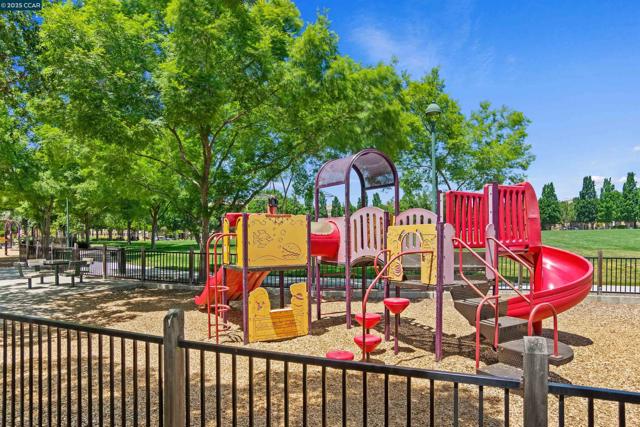 3240 Maguire Way, Dublin CA: https://media.crmls.org/mediaz/f5c15db6-a82d-4d5d-b89d-de2e0f520966.jpg